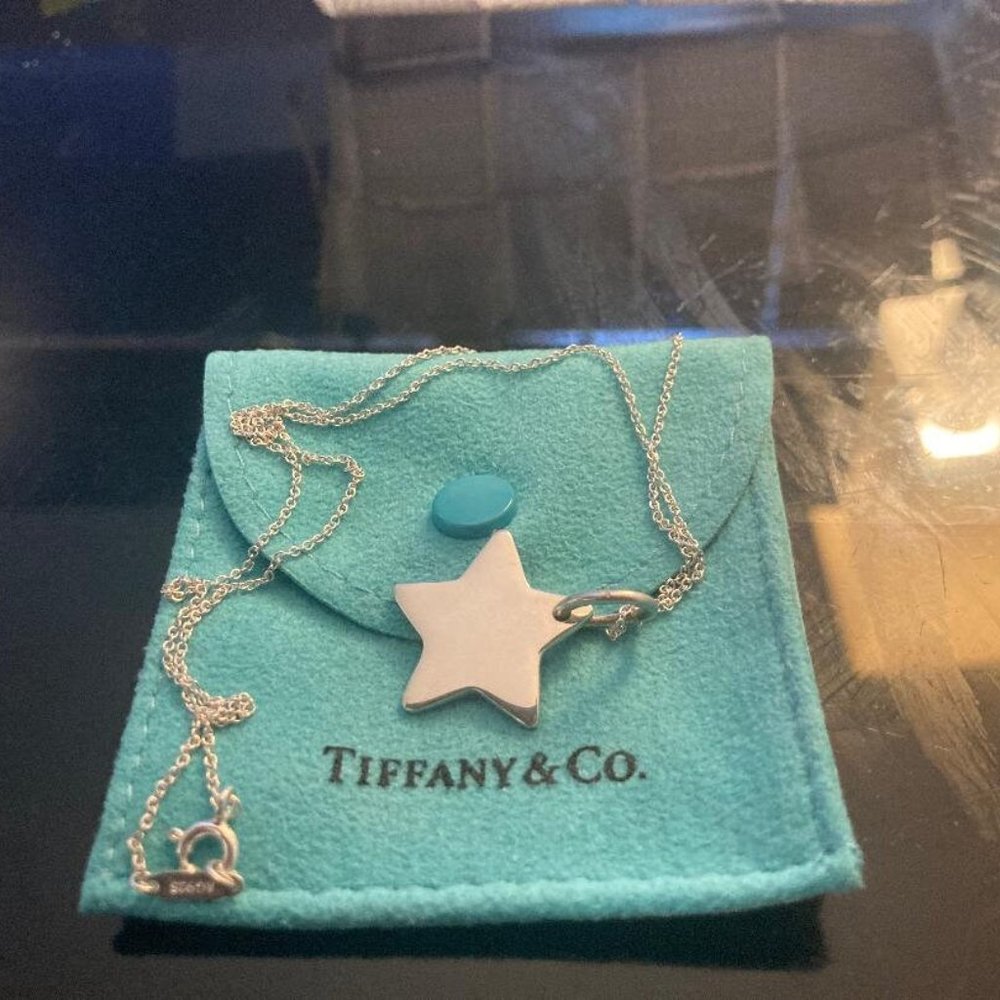 LIKE NEW!!! Tiffany & Co. Sterling Silver Star Necklace on a 16" Chain - Picture 3 of 3